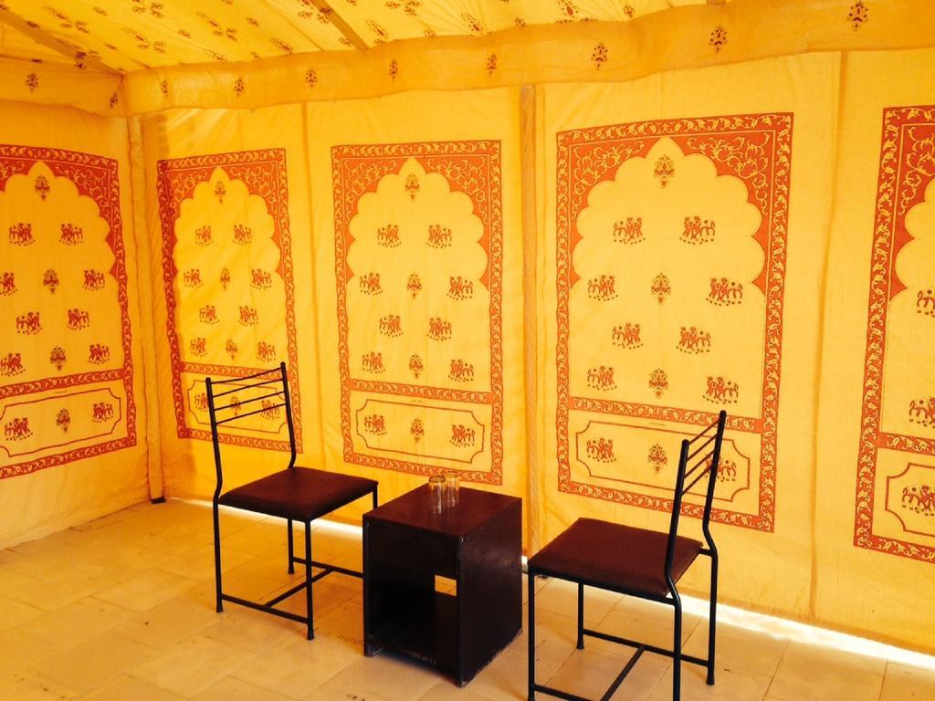 Raj Resorts Jaisalmer Rom bilde